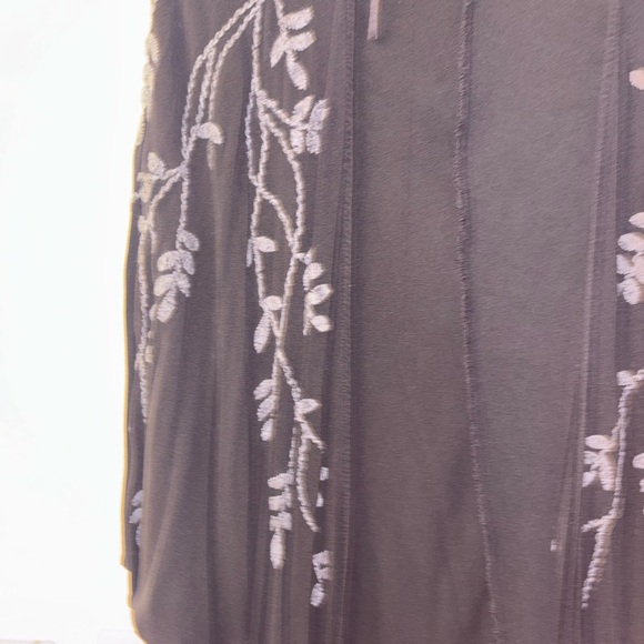 XCVI Open Front Embroidered Tunic Size L - Picture 2 of 4